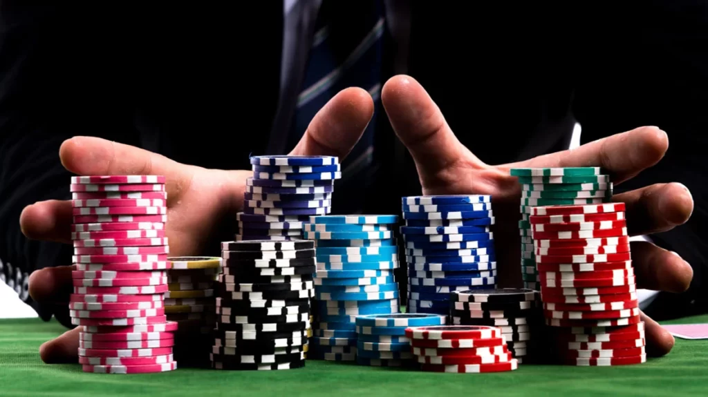 bluff không phải là lựa chọn tốt khi chơi poker